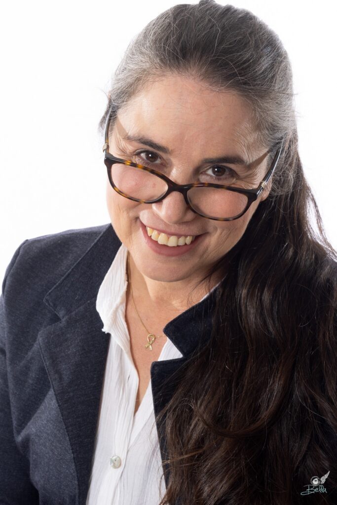 שרון קדם - אודות